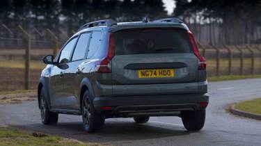 Dacia Jogger - rear cornering